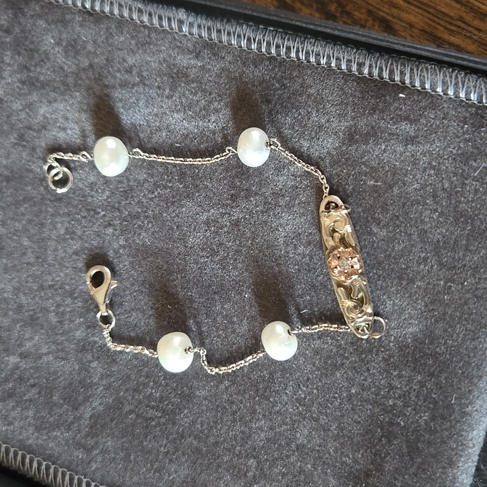 Hyo silver pearl bracelet
